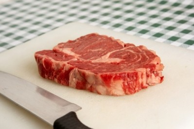 US drops ban on EU beef
