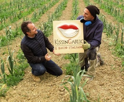 Garlic: no longer to be shunned on a first date (as long as you choose the aglione variety) © KissinGarlic