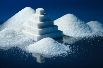 The WHO recommends reducing sugar intake to less than 10% of total energy intake, and better still, to less than 5% for improved health. (© iStock.com)