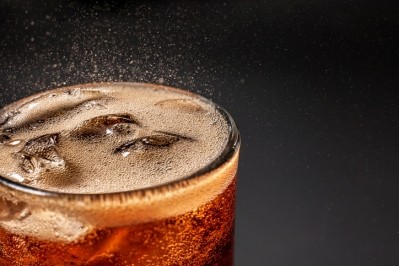 Cutting 30% of the sugar in full-sugar sodas consumed in Europe is equivalent to taking 29,800 cars off the road for a year / Pic: GettyImages-Nitiphonphat